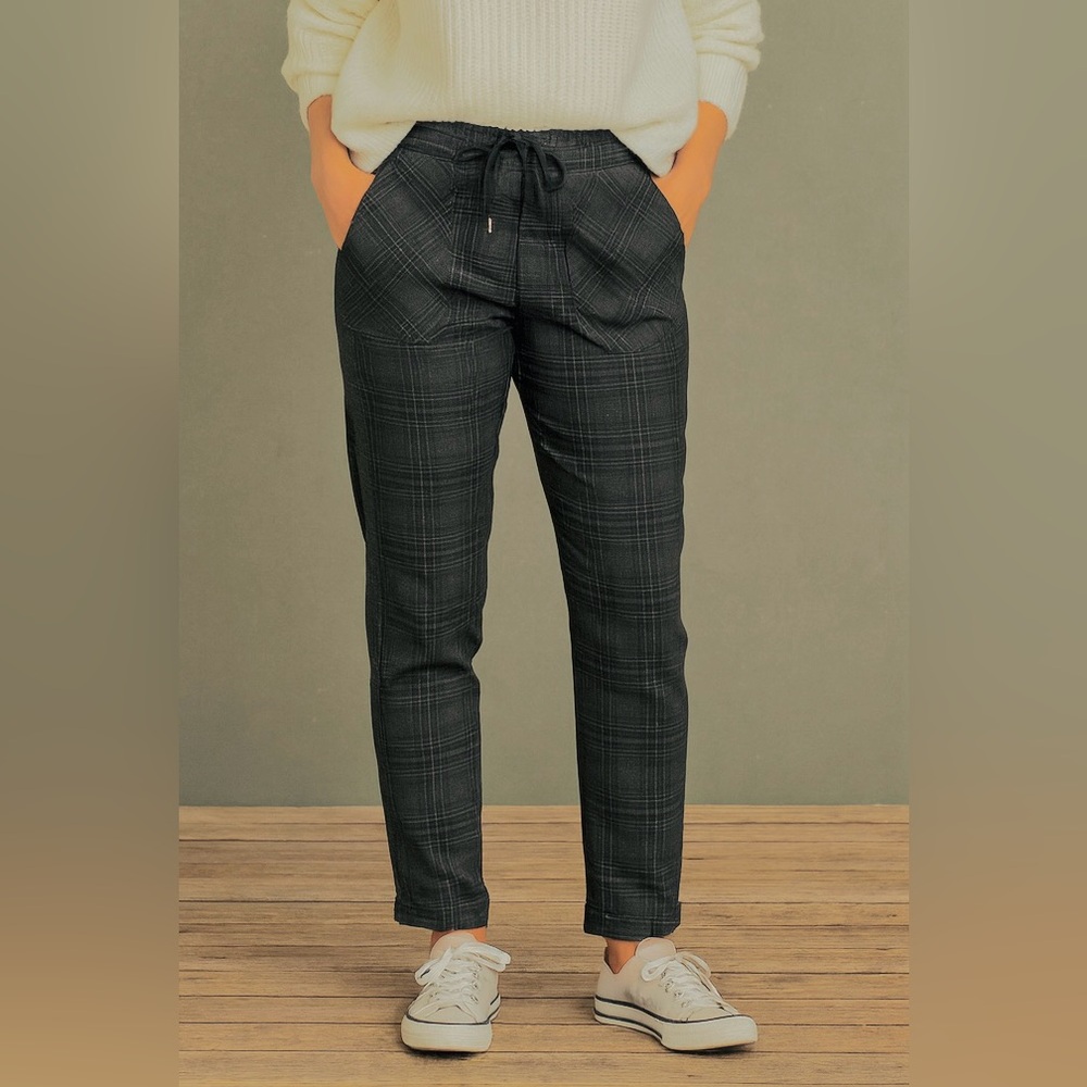 Democracy Straight Leg Cuff Drawstring Pants Charcoal/Black plaid Small